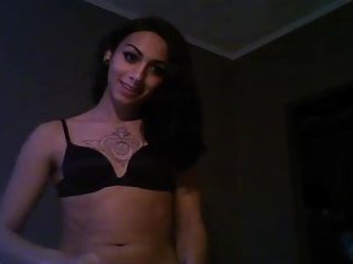 Tall brunette tranny webcam solo